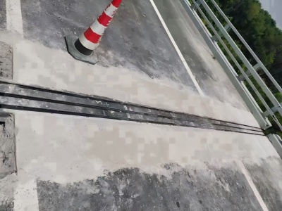 龙圩伸缩缝更换后浇筑材料快速结构修补料速砼的产品特点及施工流程​